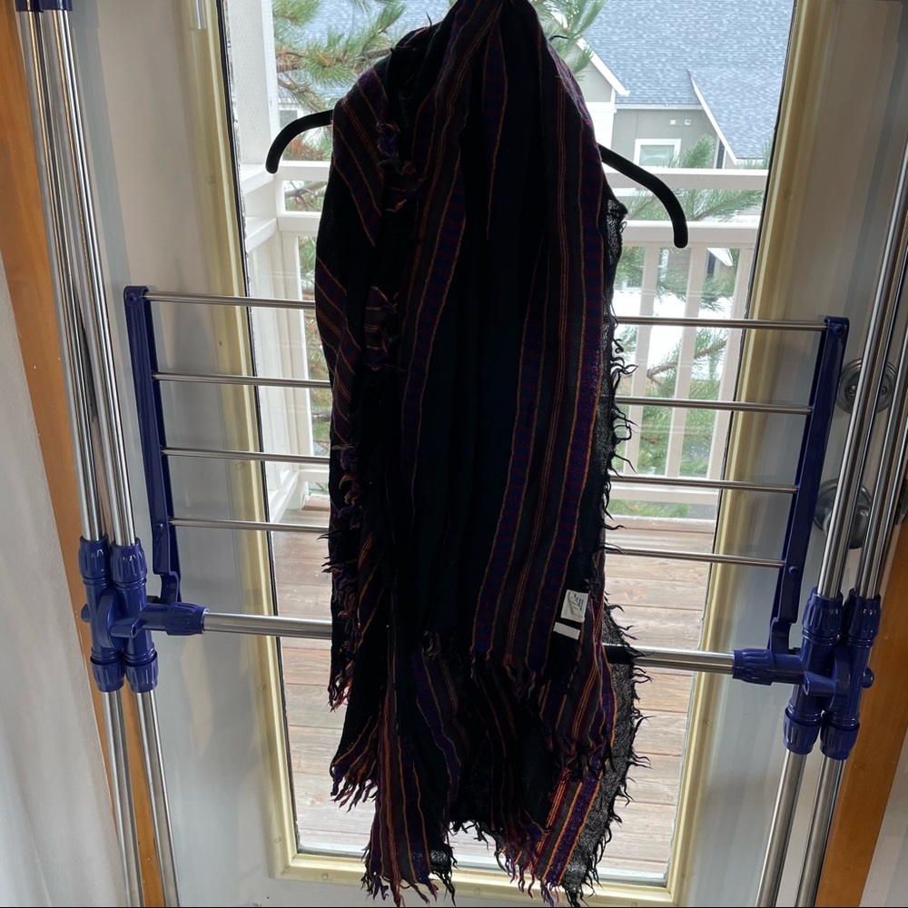 Aritzia blanket scarf